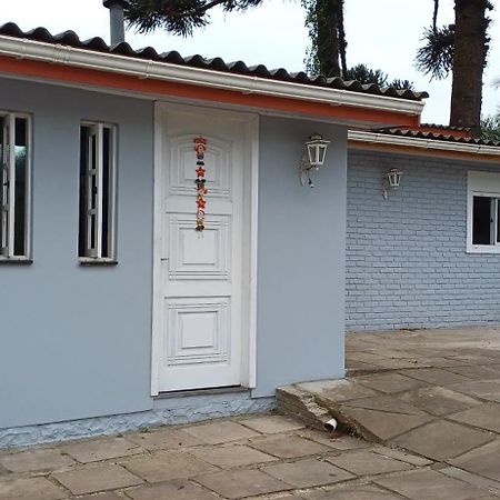 Вилла Residencial P. Harris Канела Экстерьер фото